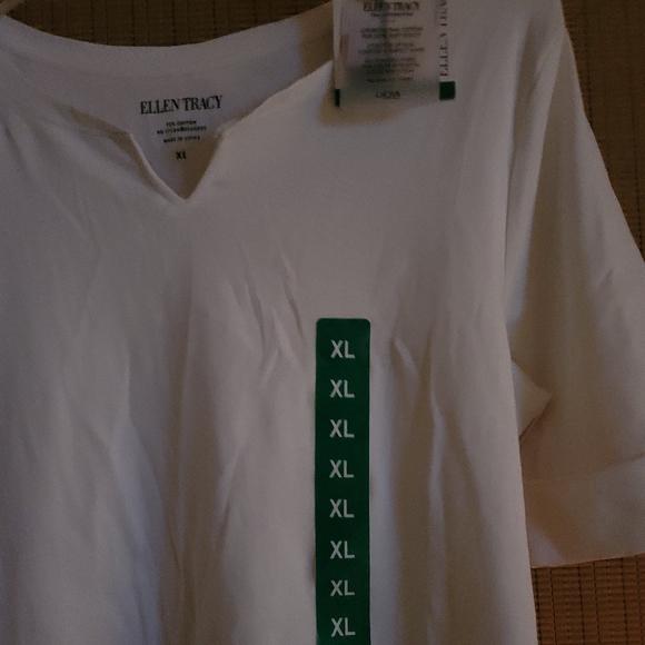 NWT Ellen Tracy women"s V-Neck Elbow Sleeve Top - Picture 7 of 8